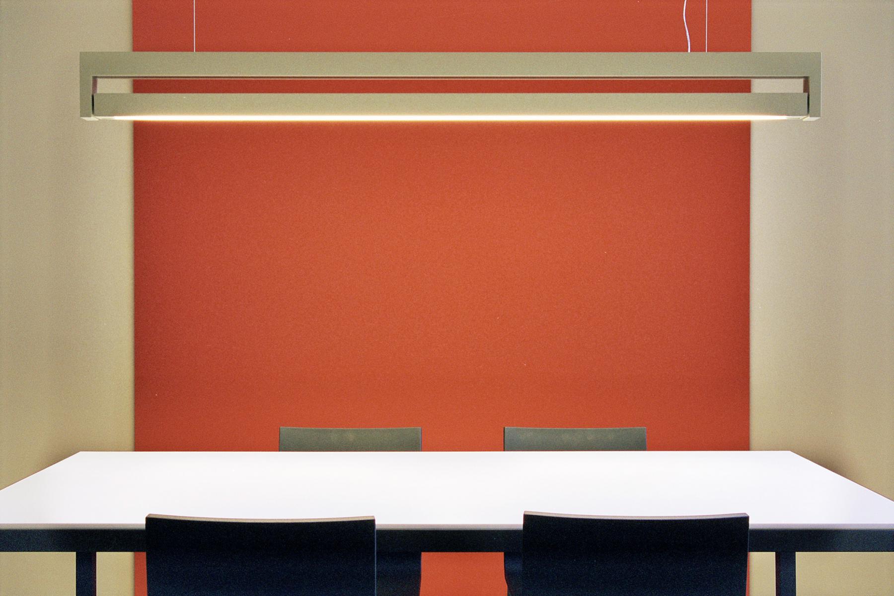 <span class='credits'>© Jean Godecharle</span>