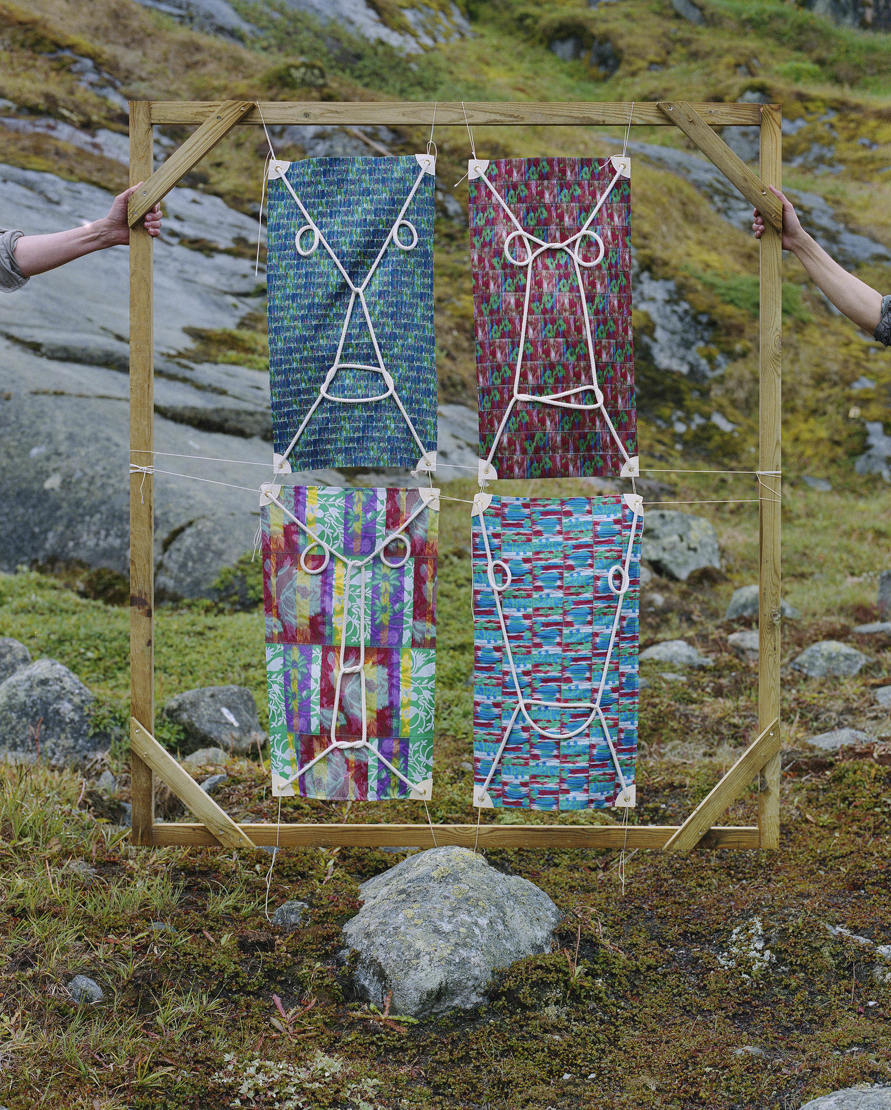 <span class='credits'>© Emile Barret</span>